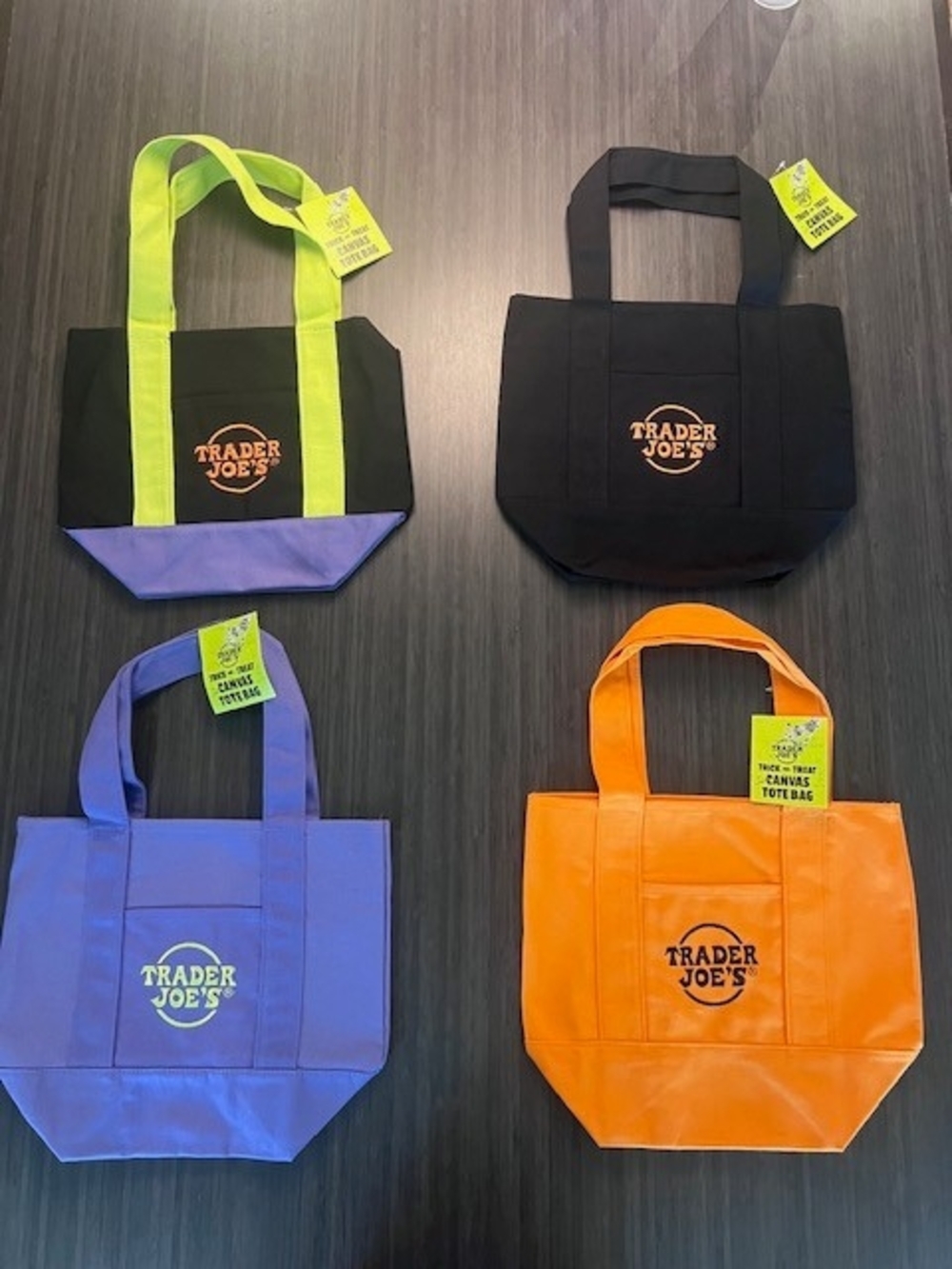 Trader Joe's Halloween Trick-or-Treat Mini Canvas Tote Bag Set of 4 NWT Viral
